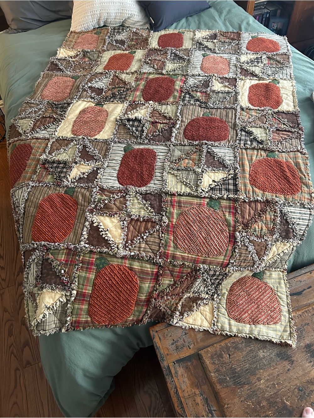 Handmade Rust Patchwork Rag Quilt w Pumpkins